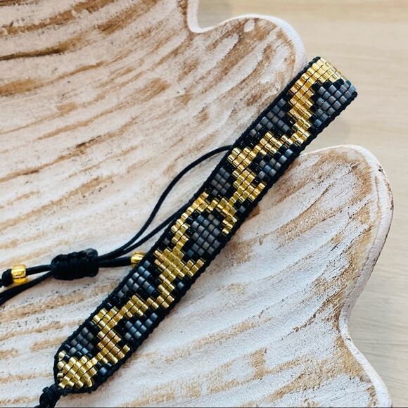 Crystal Seed Bead Boho Woven Adjustable Friendship Bracelet Animal Print NWT - Picture 4 of 9